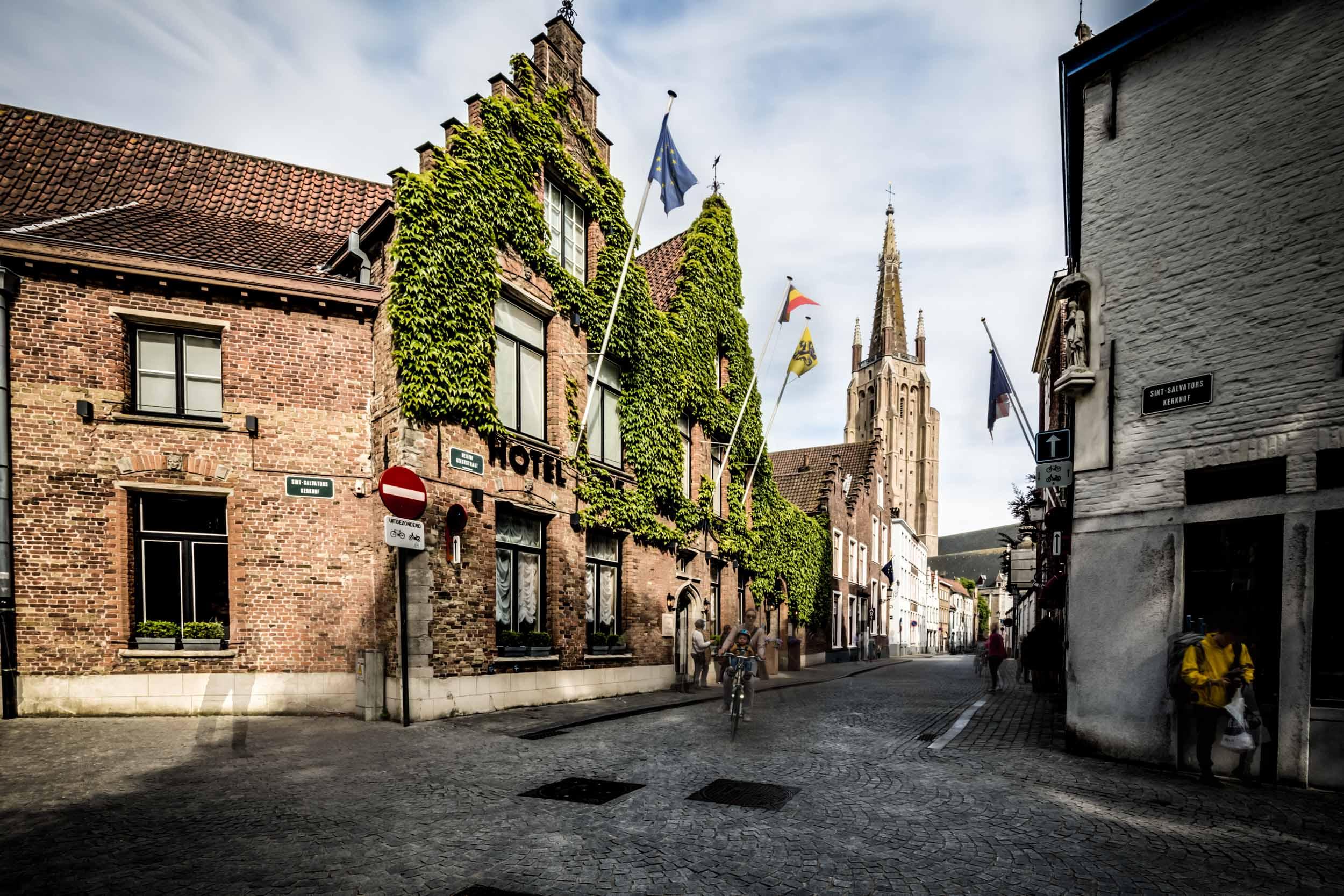 Hotel De Castillion - Small elegant family hotel Bruges Esterno foto